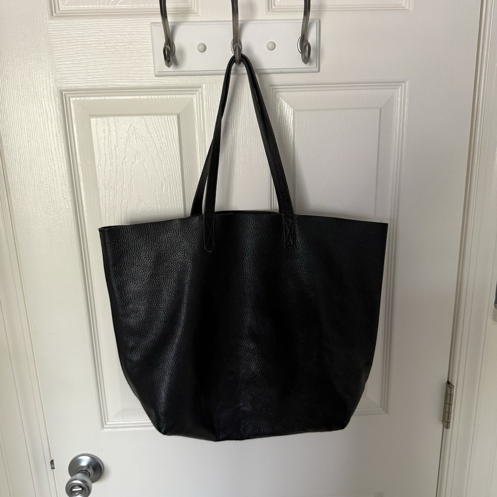 CUYANA Black Pebbled Leather Large Classic Everyday Tote Shoulder Bag Purse